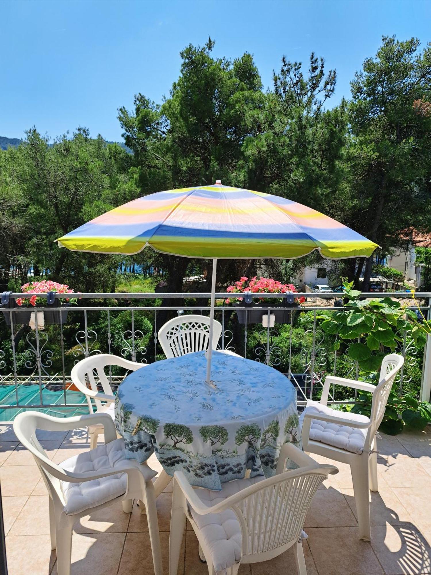 Apartments 1000 Flowers Stari Grad  Pokój zdjęcie